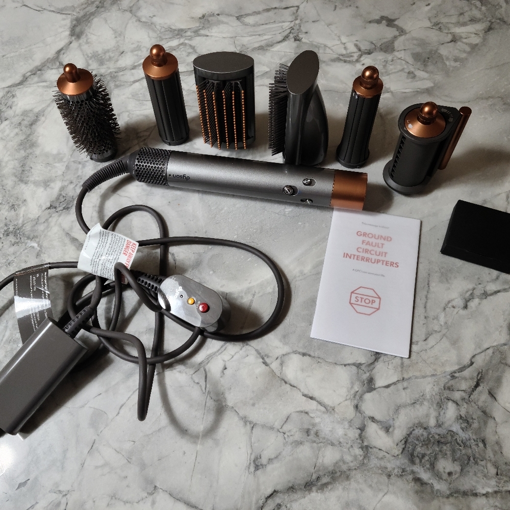 COPY - New Dyson Airwrap Complete